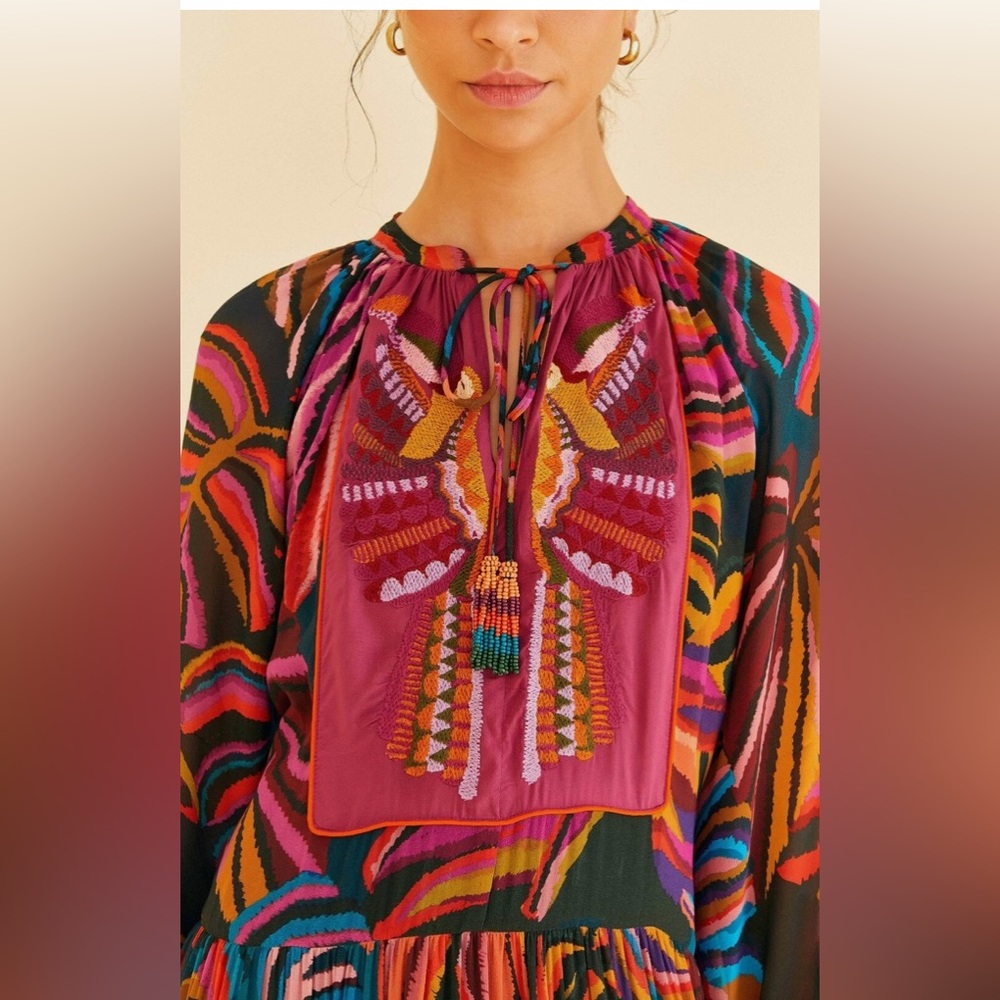 FARM RIO Graphic Foliage Embroidered Maxi Dress
Small NWT - Picture 3 of 12